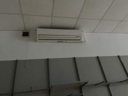 Lokal handlowy 180 m kw. w centrum Dęblina.