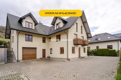 Dom wielorodzinny / pensjonat / Powroźnik