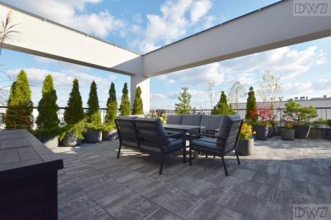 Apartament 82 m2, 3 miejsca postojowe, taras 77 m2