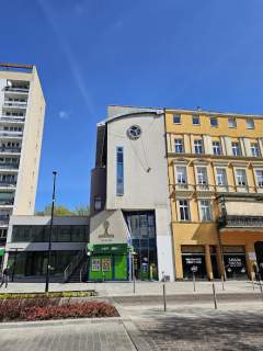 Lokal użytkowy z garażem w centrum miasta 