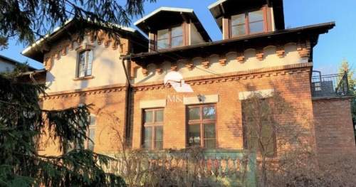 Mieszkanie w kamienicy Milanówek