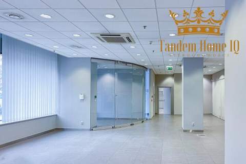 Do wynajęcia lokal handlowy 187m2 Mokotów, parter,