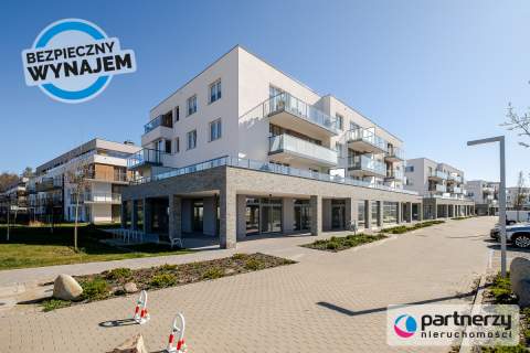 Lokal 83m2. Duże witryny 2 wejscia 