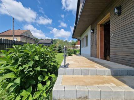 DOM 2 PIETRA - 140 M2 - DZIAŁKA 7 ARÓW - ZARZYCE