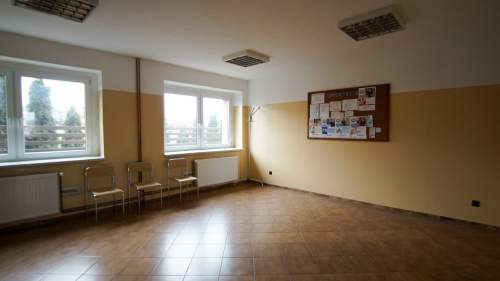 Wynajem lokal usługowy 100 m2 Błotnica Strzelecka