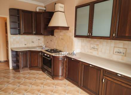 3 POKOJE 82m2 CENTRUM NISKI CZYNSZ