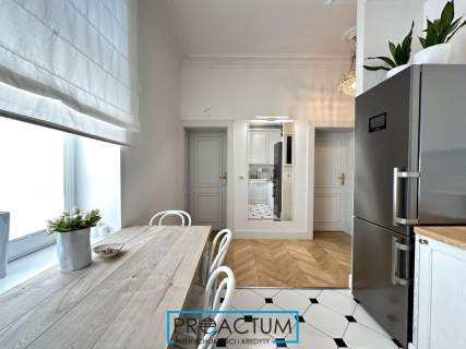 Mieszkanie 59 m2 - balkon - winda - schowek