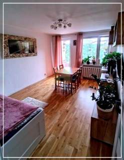 2 pokoje/ balkon/ lasek/ piwnica/ parking