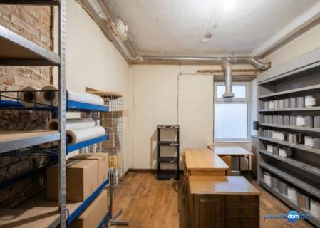 Lokal 47 m z gotowym najemcą i parkingiem Radom, Słowackiego