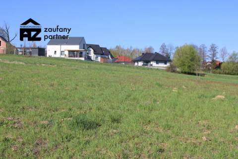 Fajna działka budowlana na wzniesieniu