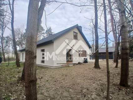 Parterowy - 3 pokoje, 400 m.kw. działki