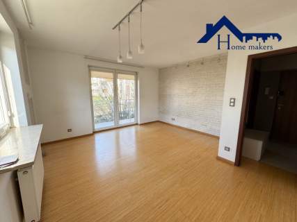 2 pokoje Balkon Garaż Komórka