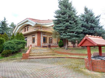 Dom w stanie surowym z dużą działką, Pyszczyn