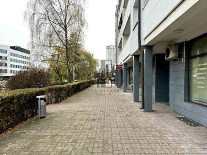 OKAZJA Lokal usługowy z witryną - duży ruch.
