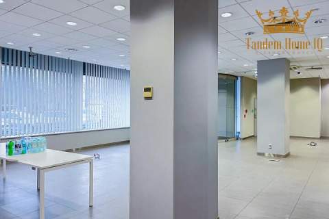 Do wynajęcia lokal handlowy 187m2 Mokotów, parter,