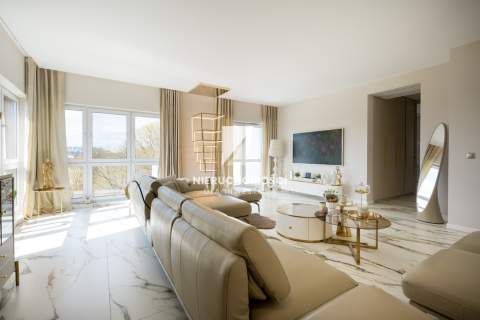 Penthouse 137 mkw z widokiem na Park i Katedrę