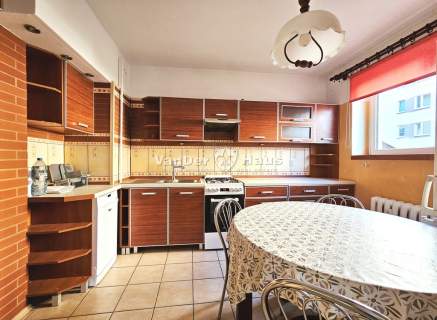 Dla rodziny Balkon, duża piwnica, osobna kuchnia