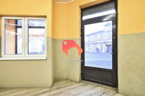 DO WYNAJĘCIA Lokal handlowo-usługowy 50 m PARTER