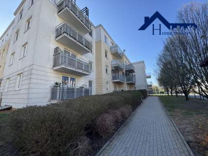 2 pokoje Balkon Garaż Komórka