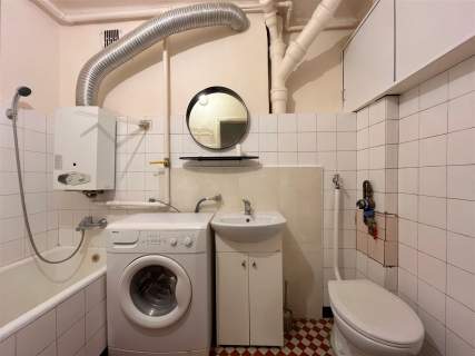 Centrum miasta - 1 piętro, balkon, dwustronne