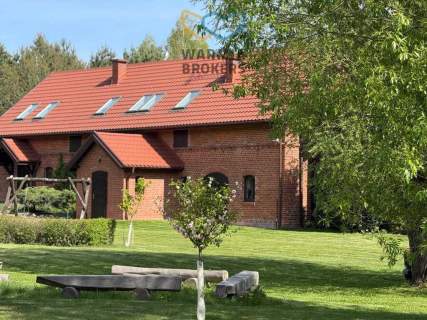 Dwa domy, z linią brzegową, nad jez. Szeląg Wielki