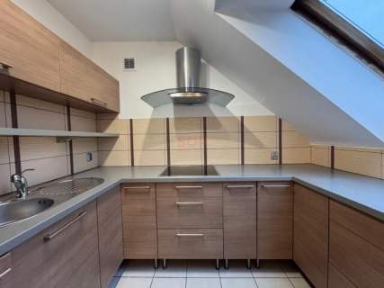 Klecina dwupoziomowe łącznie 103m2 z antresolą
