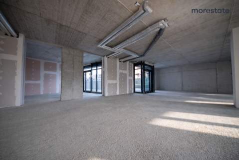 Lokal do adaptacji al. 29 listopada 328m2