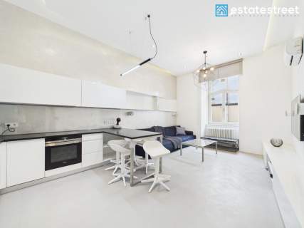 3-pok apartament z basenem i sauną w centrum