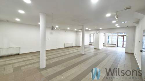 Przestronny lokal przy trasie - parking / witryny