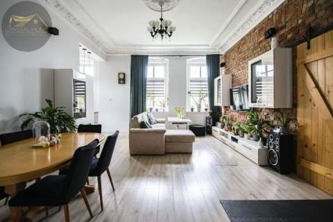 2 POKOJE/ 70,6M2/ PARTER