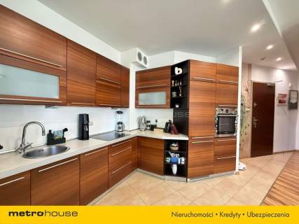 Apartament na Tylnej,miejsce postojowe i komórka