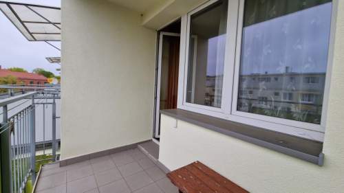 Kołobrzeg ul. Dworcowa 2 pokoje , kuchnia, balkon ,4 p.