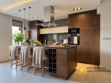 WIDOKOWY APARTAMENT Z PRYWATNYM TARASEM NA DACHU.