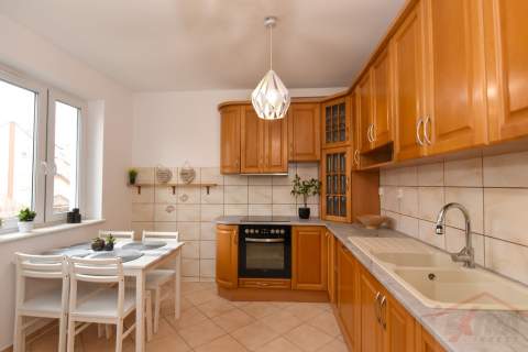 Ostoja / Dwupoziomowy apartament, balkon, ogródek