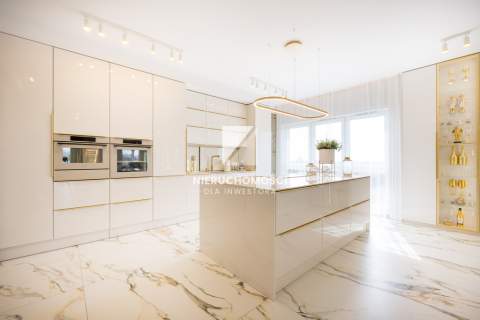 Penthouse 137 mkw z widokiem na Park i Katedrę
