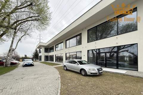 Na wynajem lokal 280m2, trasa Wilanów, pod dom, ogród i garaż