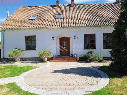 Mieszkanie pół domu na Warmii 100m2, garaż 40m2