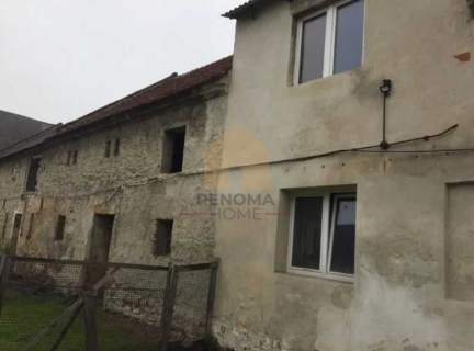 Dom w pobliżu Wiązowa