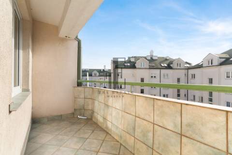 Słoneczny apartament Przy Parku szczęśliwickim.