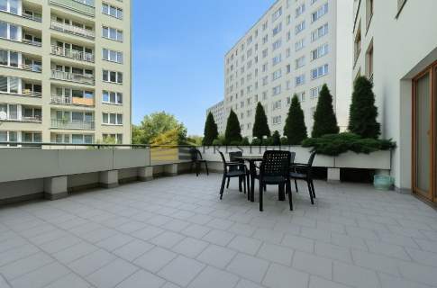Niezwykle przestronny apartament na Powiślu 