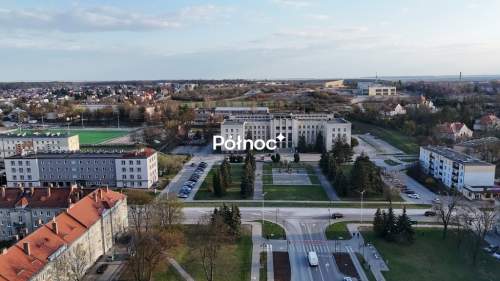 Na sprzedaż przestronne M4 przy gmachu w bloku