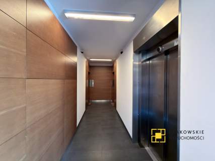 WIDOKOWY APARTAMENT Z PRYWATNYM TARASEM NA DACHU.