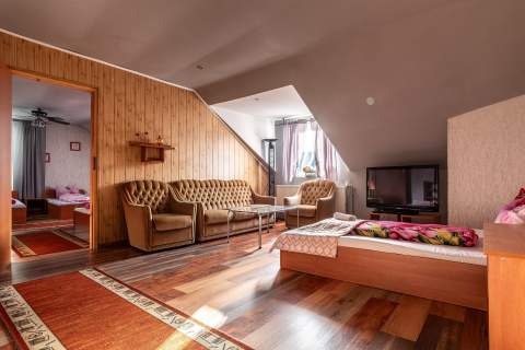 Sala weselna hostel gotowy biznes w sercu Rozt