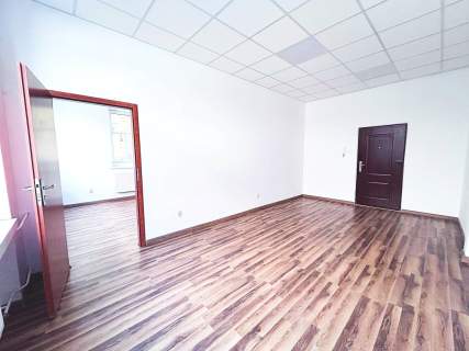 Biuro przy centrum przesiadkowym MICKIEWICZA 15a