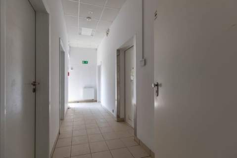 Budynek handlowo-usługowy 950 m2 - Kraśnik