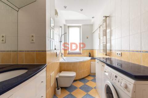 Apartament . Przestrzeń . Winda . Blisko METRO . 2 pok . 62,25...