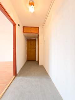 Mieszkanie 52 m 2/3 pokoje 3 piętro Rynek balkon