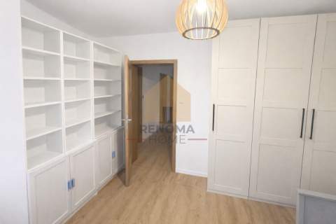3 pokoje 59 m 2 piętro umeblowane os.Zacisze