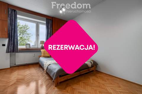 Słoneczne mieszkanie w bloku z cegły