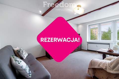Słoneczne mieszkanie w bloku z cegły